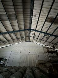 Gul Avenue (D22), Warehouse #575690931